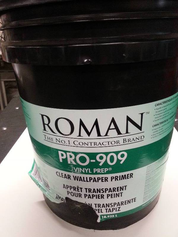 lot 1204 image: New 5 gallon bucket of Roman PRO-909 wall paper prep base primer