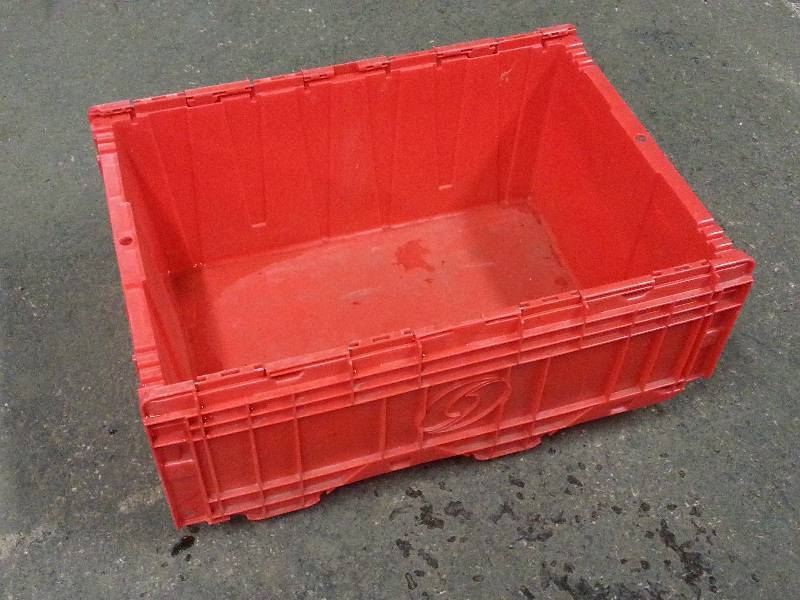 lot 1223 image: Red Orange 22 X 16 X 9 Deep Heavy commercial grade dual stackable Tote with interlocking flap lid