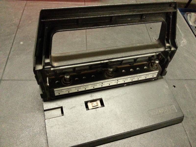 lot 1270 image: For commercial use is this Rolodex 3 hole adjustable position paper punch.  Looks like its missing the sliding paper stop