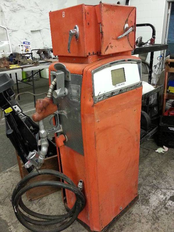 lot 1279 image: GasBoy fleet, construction or truck yard gasoline or diesel pump assembly