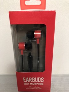 lot 69010 image: Earbuds with Micropohone - Unbranded