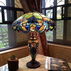 lot 95066 image: Tiffany Style Victorian Design Table Lamp