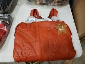 lot 1738 image: Hot in Hollywood Purse