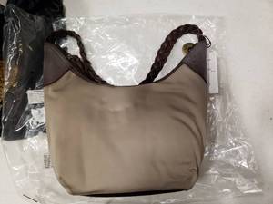 lot 1743 image: The Sak Purse