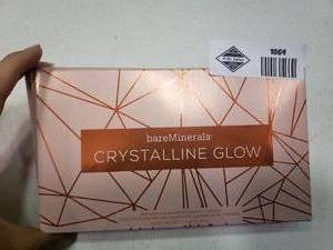 lot 1864 image: bareMinerals Crystalline Glow Pallete