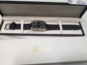 lot 1870 image: Genevex Black Quartz Watch