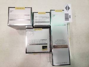 lot 1892 image: Lot of It Confidence Self-Care Products