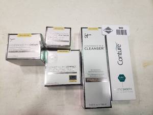 lot 1893 image: Lot of It Confidence Self-Care Products with Conture Hair RemoverSkin Polisher