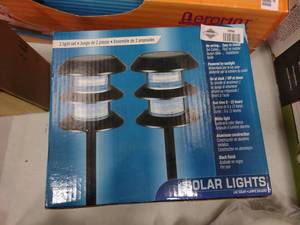 lot 1756 image: Box of 2 Solar Lights