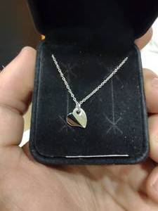 lot 1766 image: Platinum Sculpted Heart Pendant w 18Chain