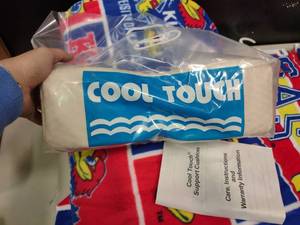 lot 1775 image: Cool Touch Support Cushion