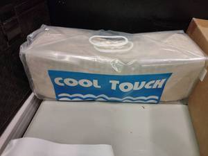 lot 1776 image: Cool Touch Support Cushion