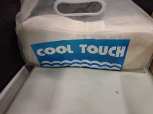 lot 1778 image: Cool Touch Support Cushion