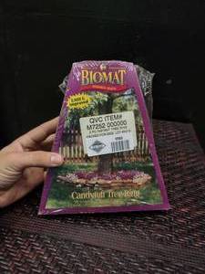 lot 1785 image: 2-Pack Instant Tree Ring