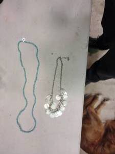 lot 1804 image: Lot of 2 Womens Necklaces