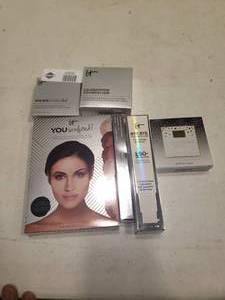 lot 2400 image: Lot of 6 Cosmetic Products