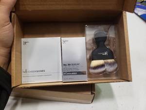 lot 2377 image: It hello Cheekbones, No. 50 Serum and Heavenly Luxe no. 19