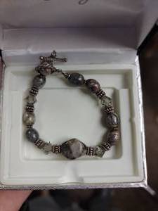 lot 2448 image: Individuality Beads Womens Stone Bracelet