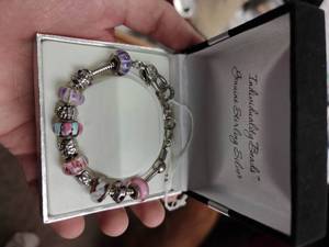 lot 2449 image: Individuality Beads Womens Stone Bracelet