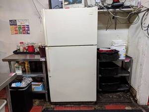 lot 3229 image: Whirlpool Refrigerator, Contents Not Included