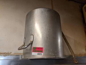 lot 3255 image: Large Pot
