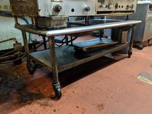 lot 3259 image: Stainless Steel Rolling Table