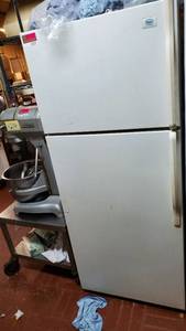 lot 3277 image: Roper Refrigerator