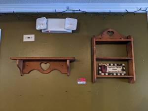 lot 3357 image: Wall Decor