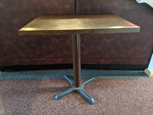 lot 3363 image: Table