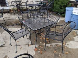 lot 3429 image: Table With Four Chairs