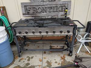 lot 3442 image: Bakers And Chefs Grill