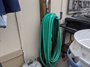 lot 3448 image: Hose