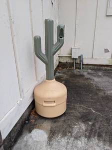 lot 3451 image: Cactus Cigarette Holder