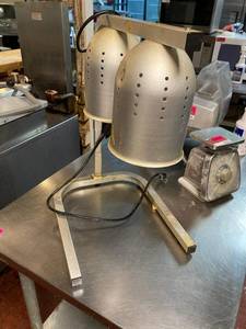 lot 3461 image: Heating Lamp