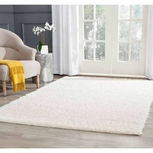 lot 34257 image: 4x6 Reedley Solid Loomed Area Rug White - Safavieh