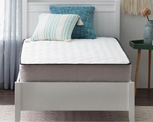 lot 3651 image: Taylor &amp Olive 8 Memory Foam Hybrid Full Mattress- Retail$195.99