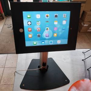 lot 9063 image: ipad and stand