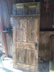 lot 3915 image: Vintage Wooden Door