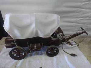 lot 3916 image: Covered Wagon Lamp