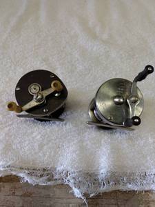 lot 5472 image: vintage fishing reels