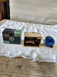lot 5481 image: vintage fishing reels