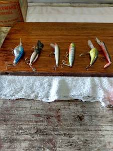 lot 5490 image: vintage fishing lures