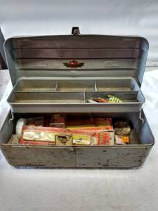 lot 5494 image: vintage tackle box with tackle