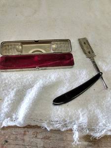 lot 5504 image: Durham duplex razor with case