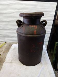 lot 5536 image: vintage milk can with lid