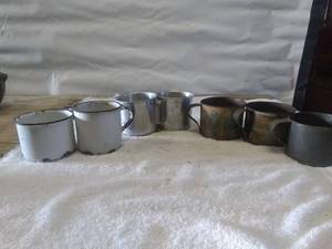 lot 5796 image: Lot of Vintage Tin Cups