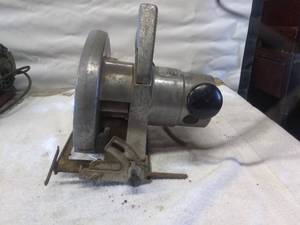 lot 5804 image: Vintage Craftsman Electric Hand Saw