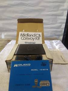 lot 5806 image: Vintage Midland CB Convoy Kit