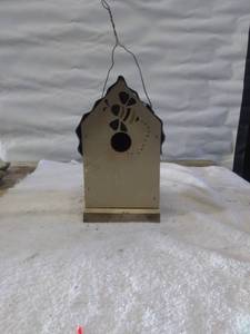 lot 5812 image: Vintage Bird house