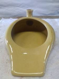 lot 5840 image: Vintage Bed pan